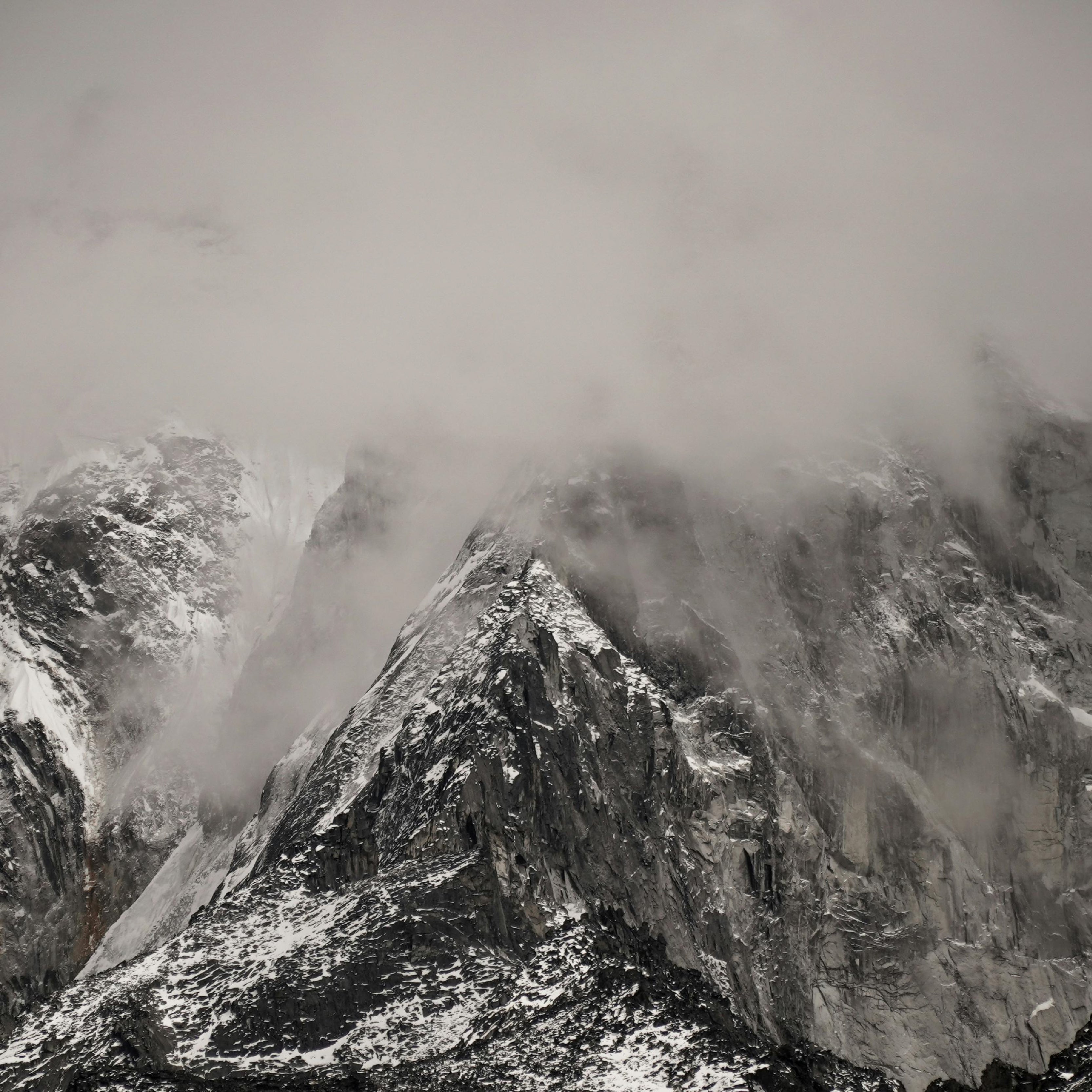 Wide scenic view of the Himalayan mountains symbolising the source of True Origin pure Himalayan shilajit